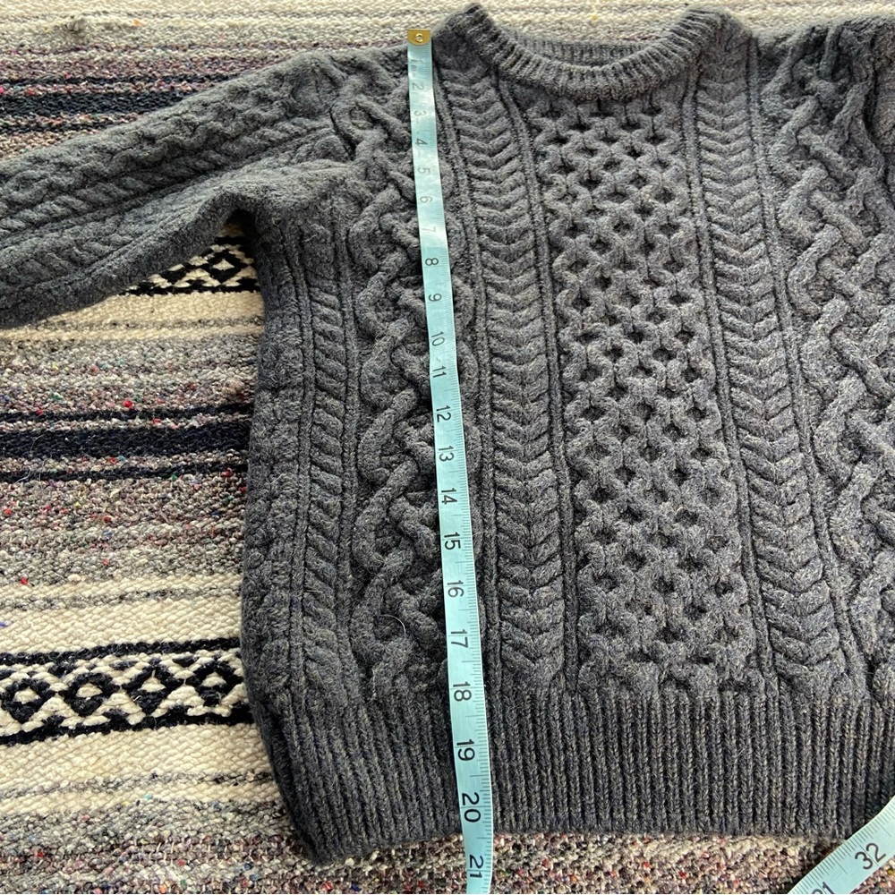 Aran Sweater Market Heavyweight Blue/Gray Cable Knit Sweater Irish Wool Ireland - Picture 3 of 9